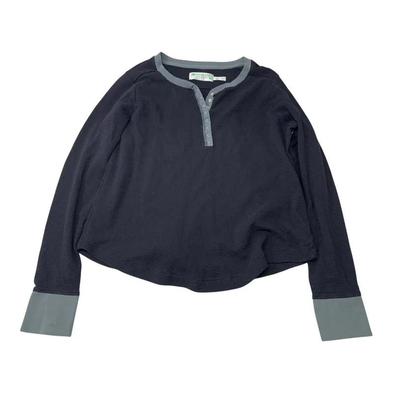 Top Long Sleeve By Aventura In Navy, Size: L