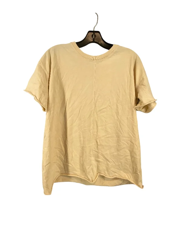 Top Short Sleeve By Clothes Mentor In Beige, Size: M