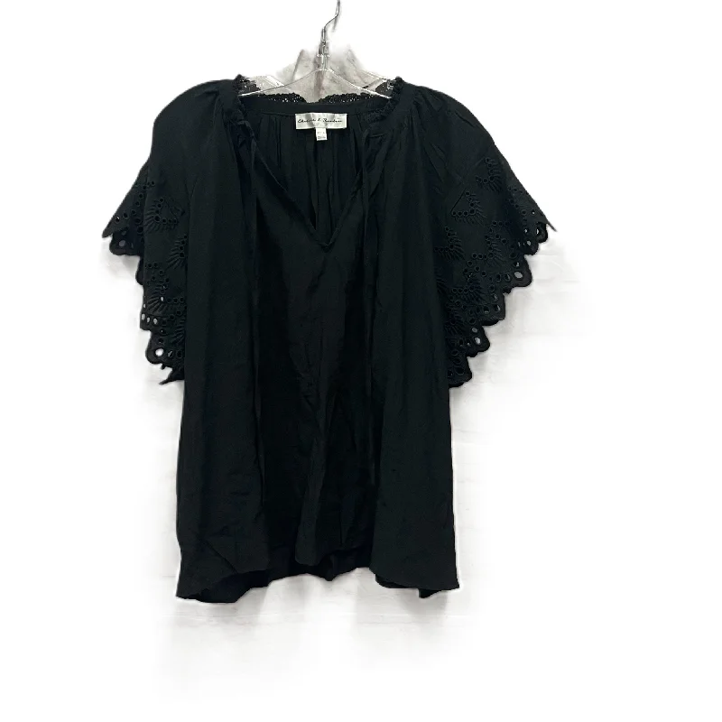 Top Short Sleeve By Chelsea And Theodore In Black, Size: Xl