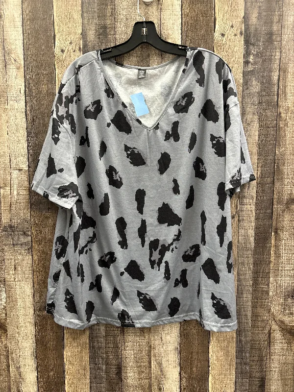 Top Short Sleeve By Shein In Animal Print, Size: 3x