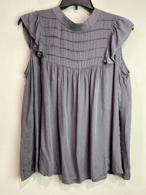 Top Sleeveless By Clothes Mentor In Grey, Size: L